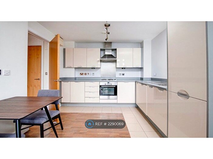 1 Bedroom Flat To Rent In Mason Way, Birmingham, B15