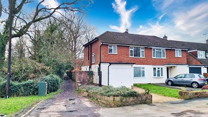 3 Bedroom Semi-Detached House For Sale In Silverlea Gardens, Horley, Surrey, RH6