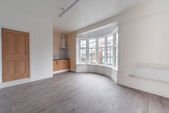 Studio To Rent In Station Road, , Harrow On The Hill, HA1