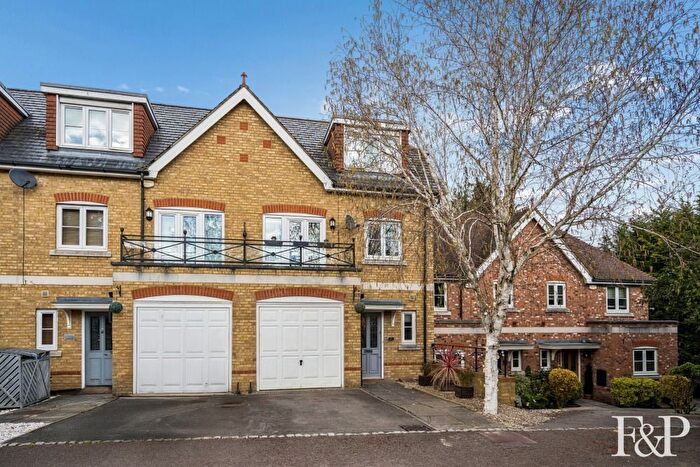 4 Bedroom Terraced House For Sale In Bardeen Place, Bracknell, RG12