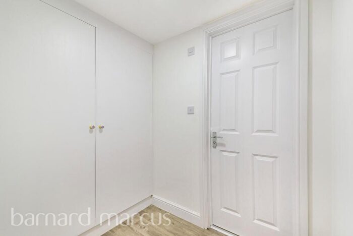 1 Bedroom Maisonette To Rent In Thornhill Road, Croydon, CR0