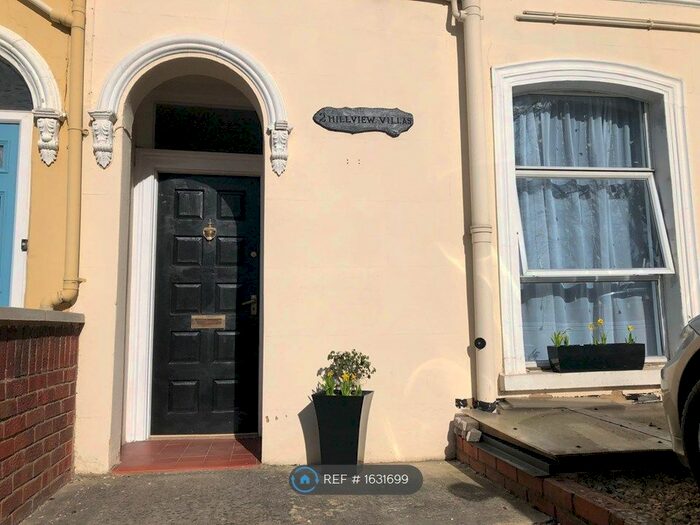3 Bedroom Terraced House To Rent In Hillview Villas, Cheltenham, GL52
