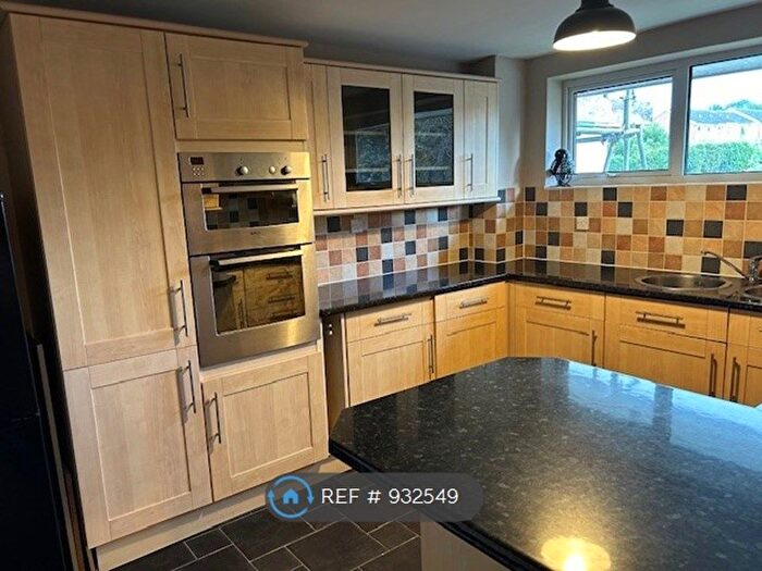 2 Bedroom Flat To Rent In Grasmere Way, Leighton Buzzard, LU7