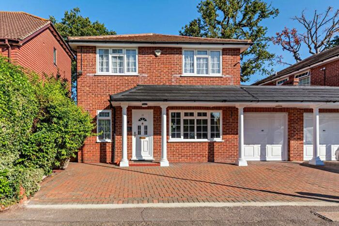 4 Bedroom Detached House To Rent In Birch Park, HA3