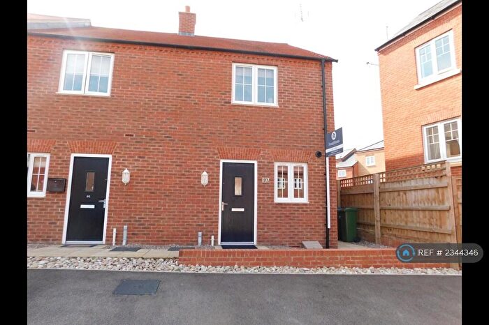 2 Bedroom End Of Terrace House To Rent In Needlepin Way, Buckingham, MK18