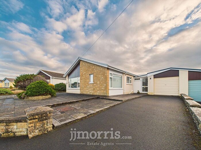 3 Bedroom Detached Bungalow For Sale In Maes-Y-Coed, Cardigan, SA43