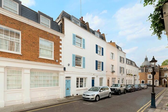 3 Bedroom Terraced House For Sale In Fairholt Street, Knightsbridge, SW7