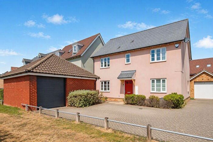 4 Bedroom Detached House For Sale In Lungley Rise, Colchester, CO2
