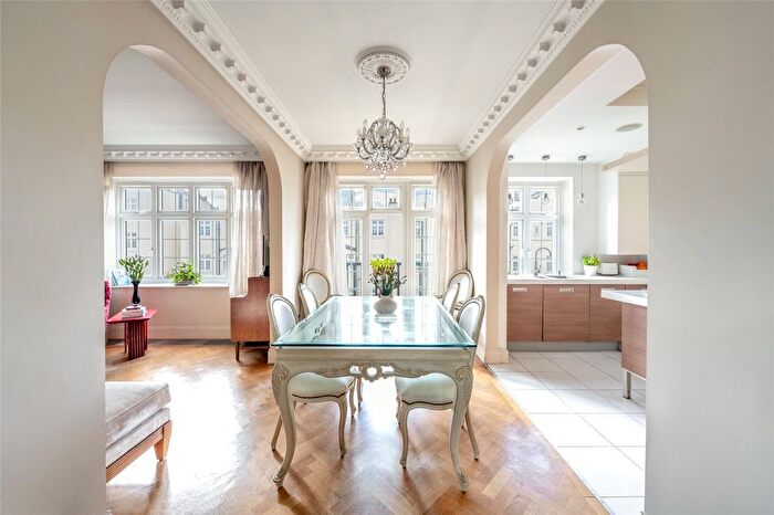 2 Bedroom Flat For Sale In Clifton Court, Northwick Terrace, St John's Wood, London, NW8