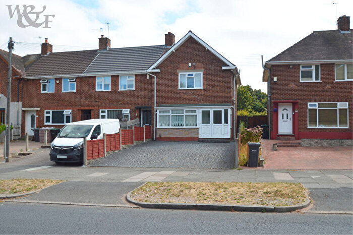 3 Bedroom End Of Terrace House For Sale In Streetly Road, Birmingham, B23