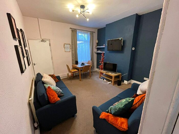 3 Bedroom House To Rent In Hubert Road, Selly Oak, Birmingham, West Midlands, B29