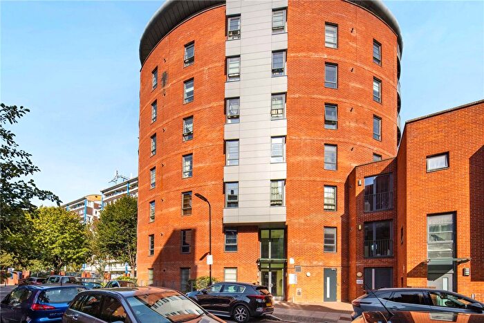 1 Bedroom Flat For Sale In Lyme Grove House, Lyme Grove, Loddiges Road, London, E9