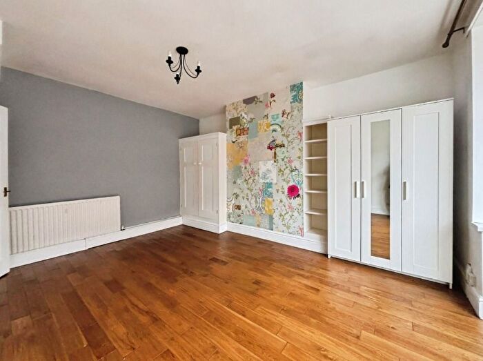 2 Bedroom Flat To Rent In Gordon Road, South Shields, Tyne And Wear, NE34