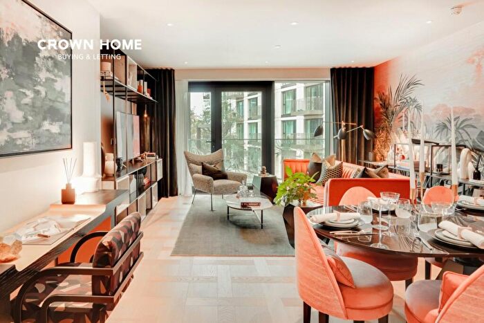 1 Bedroom Apartment For Sale In Saffron Gardens, London Dock, Vaughan Way, London, E1W