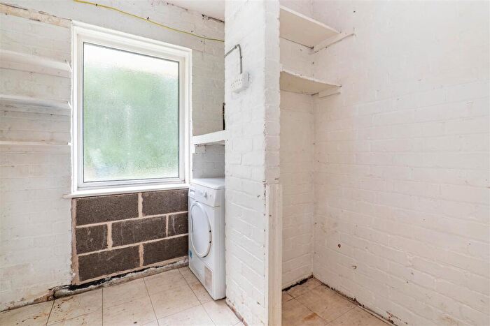 3 Bedroom Terraced House For Sale In Bannister Drive, Leyland, PR25