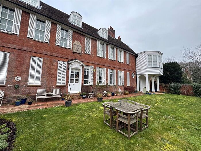 2 Bedroom Flat To Rent In Ranelagh Road, Malvern, WR14