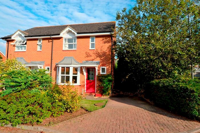 2 Bedroom Semi-Detached House To Rent In Royal Park Gate, Kingston Upon Thames, KT2