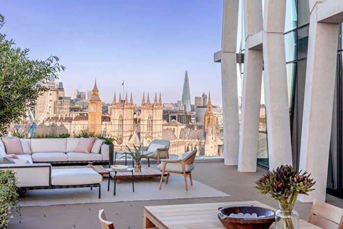 3 Bedroom Flat For Sale In The Broadway, St James's Park, London, SW1H