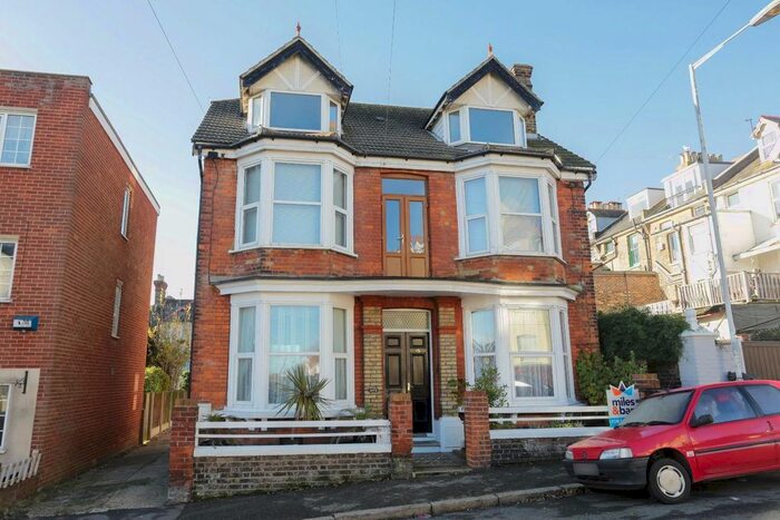 1 Bedroom Flat To Rent In Thanet Road, Ramsgate, CT11