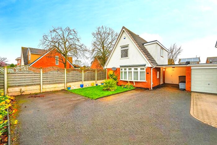 3 Bedroom Detached House For Sale In Manifold Close, Burntwood, WS7