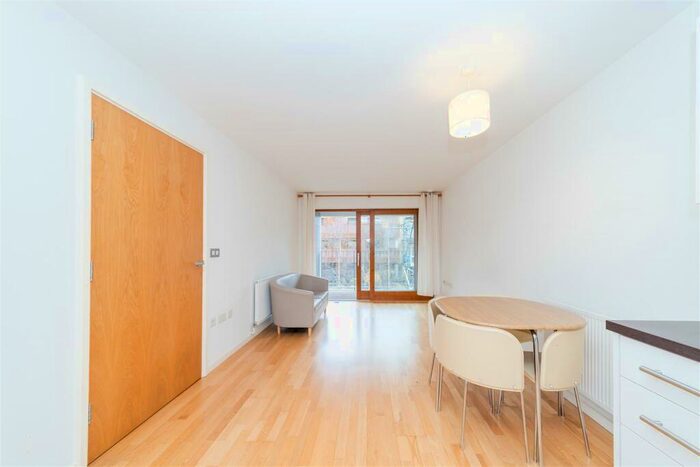 1 Bedroom Apartment To Rent In Spa Road, London, SE16