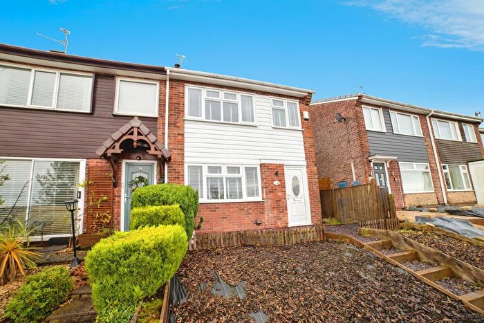 3 Bedroom Semi-Detached House For Sale In Lynnes Close, Blidworth, Mansfield, NG21