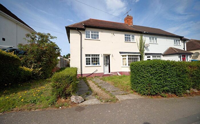 3 Bedroom Semi-Detached House For Sale In Henry Street, Hinckley, LE10