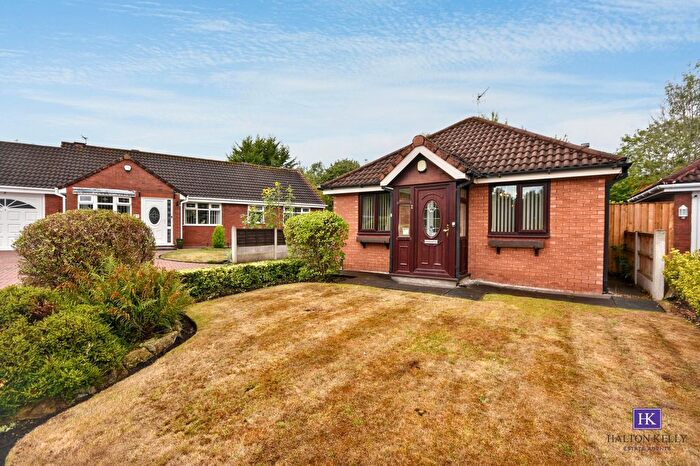 2 Bedroom Detached Bungalow For Sale In Ledyard Close, Old Hall, WA5