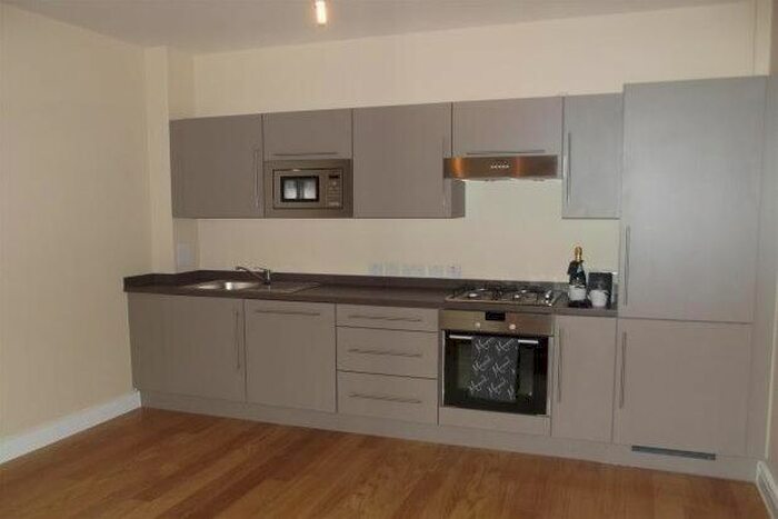 2 Bedroom Flat To Rent In Victoria Street, Altrincham, WA14