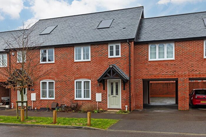 3 Bedroom Terraced House To Rent In Sandyfields Lane, Colden Common, SO21