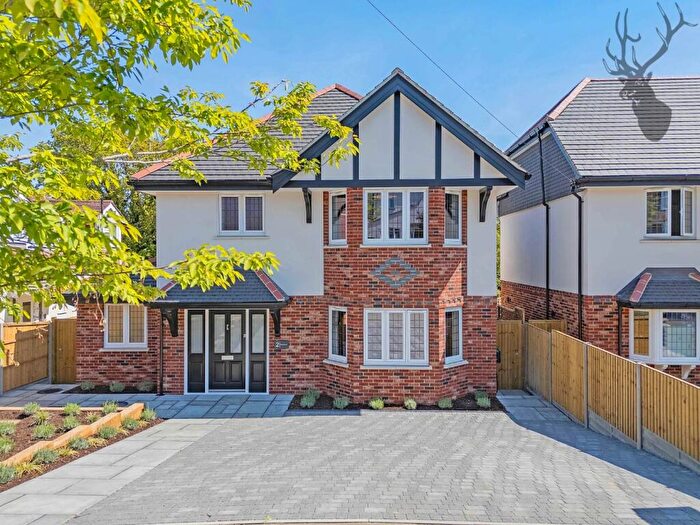 4 Bedroom House For Sale In Dukes Avenue, Theydon Bois, CM16