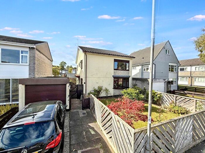 4 Bedroom Detached House For Sale In Forth Close, Peterlee, Durham, SR8
