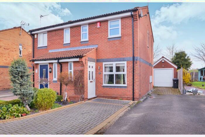 2 Bedroom Semi-Detached House To Rent In Cottage Meadow, Colwick, NG4