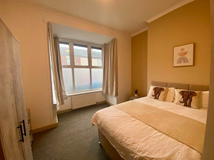 1 Bedroom Terraced House To Rent In Room, Shobnall Street, Burton Upon Trent, Staffordshire, DE14