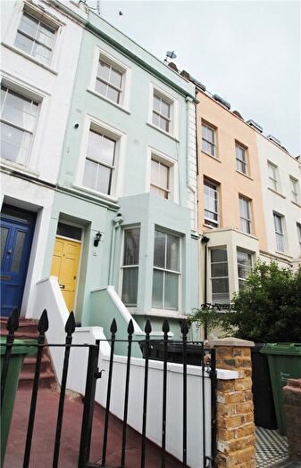 2 Bedroom Apartment To Rent In Leighton Grove, London, NW5