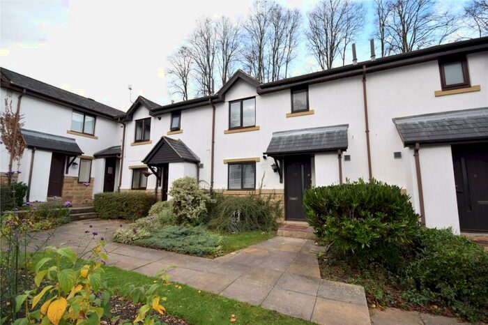 3 Bedroom Town House To Rent In Oakhampton Court, Park Avenue, Roundhay, Leeds, LS8