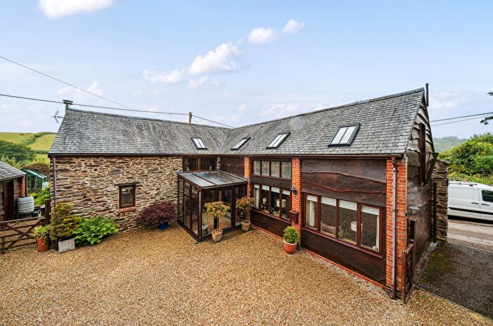 3 Bedroom Detached House For Sale In Skilgate, Taunton, Somerset, TA4