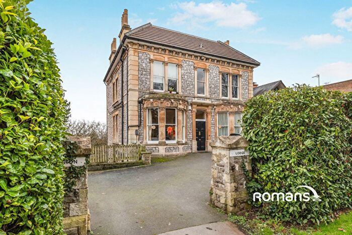 2 Bedroom Flat To Rent In Bridge Road, BS8