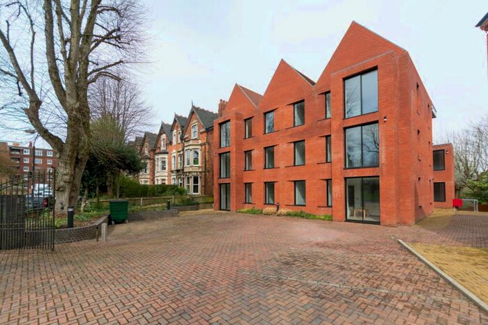 2 Bedroom Flat To Rent In Lyttelton Court, A Lyttelton Road, Edgbaston, Birmingham, B16