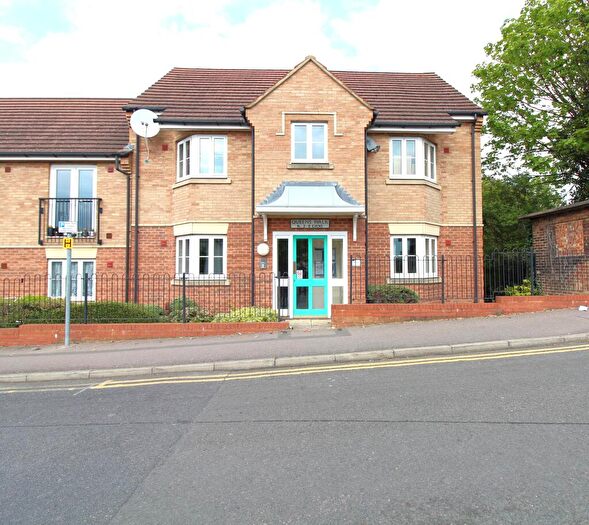 1 Bedroom Flat For Sale In Queens Walk, Fletton, Peterborough, PE2