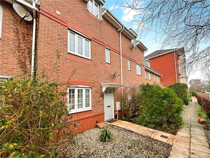 4 Bedroom Terraced House To Rent In Aldershot, Hampshire, GU12