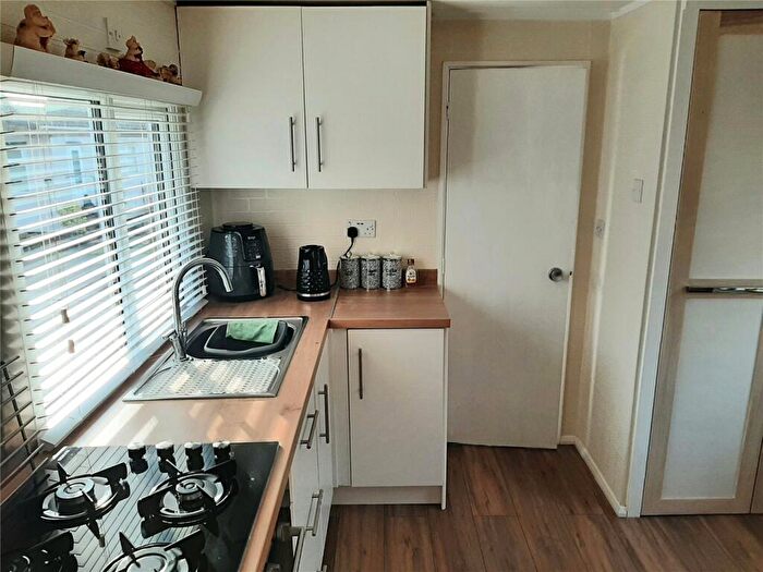 1 Bedroom Mobile Home For Sale In Caravan Site, Bassingfield Lane, Gamston, Nottingham, NG2