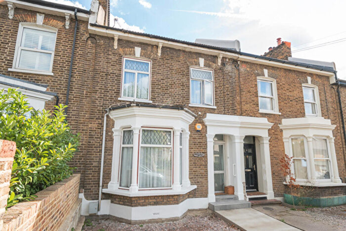 3 Bedroom Terraced House For Sale In Harefield Road, Brockley, London, SE4