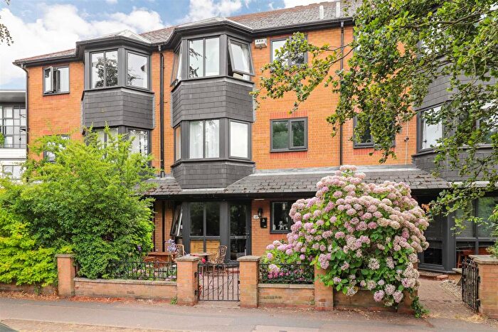 1 Bedroom Flat For Sale In River Lane, Cambridge, CB5