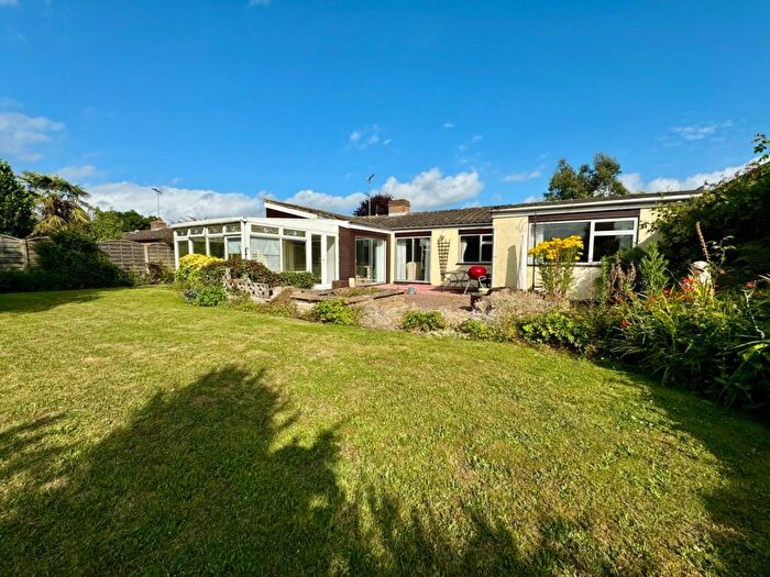 3 Bedroom Detached Bungalow For Sale In St. Marys Park, Bucklesham, IP10