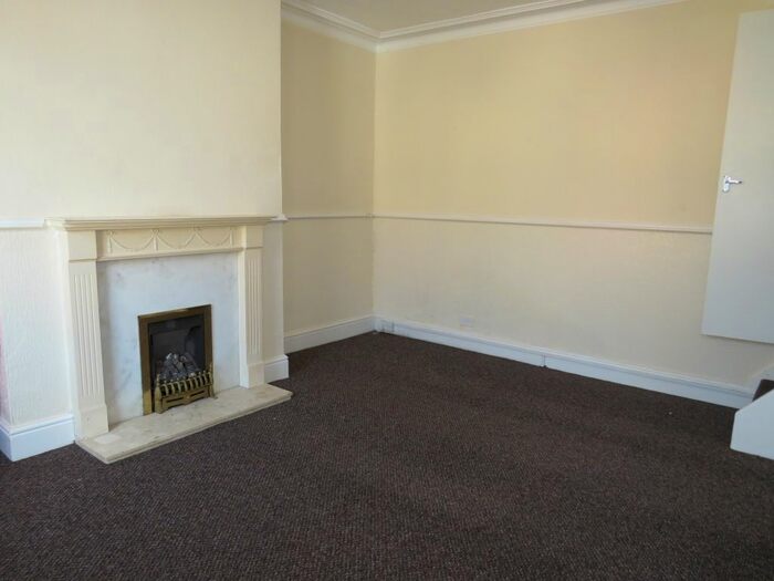 3 Bedroom Property To Rent In Livingstone Street, Halifax, HX3