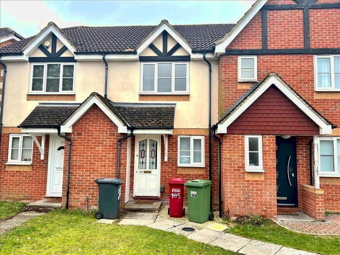 2 Bedroom Property To Rent In Earls Lane, Cippenham, Slough, SL1
