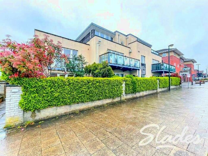 3 Bedroom Maisonette To Rent In Victoria Road, Ferndown, Dorset, BH22