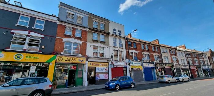 Studio To Rent In High Road, NW10