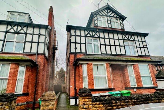 Studio To Rent In Bingham Road, Nottingham, NG5